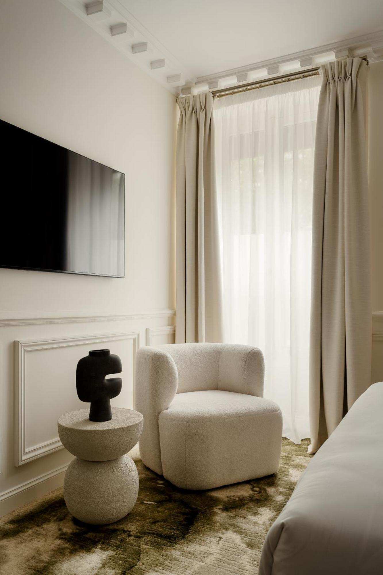 Hotel Leon Paris Luaran gambar
